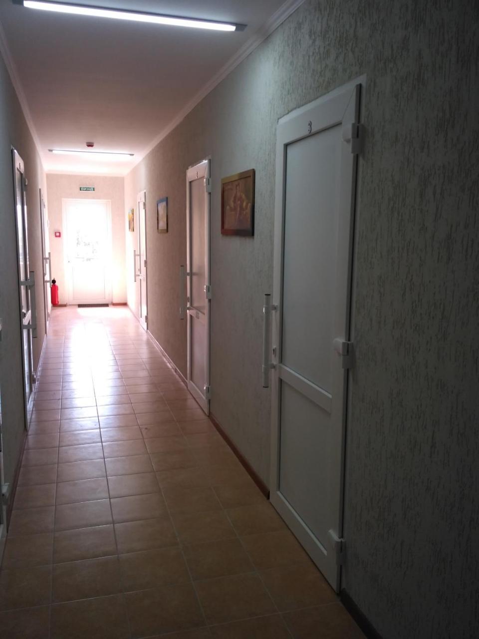 Motel Lutsk Ngoại thất bức ảnh