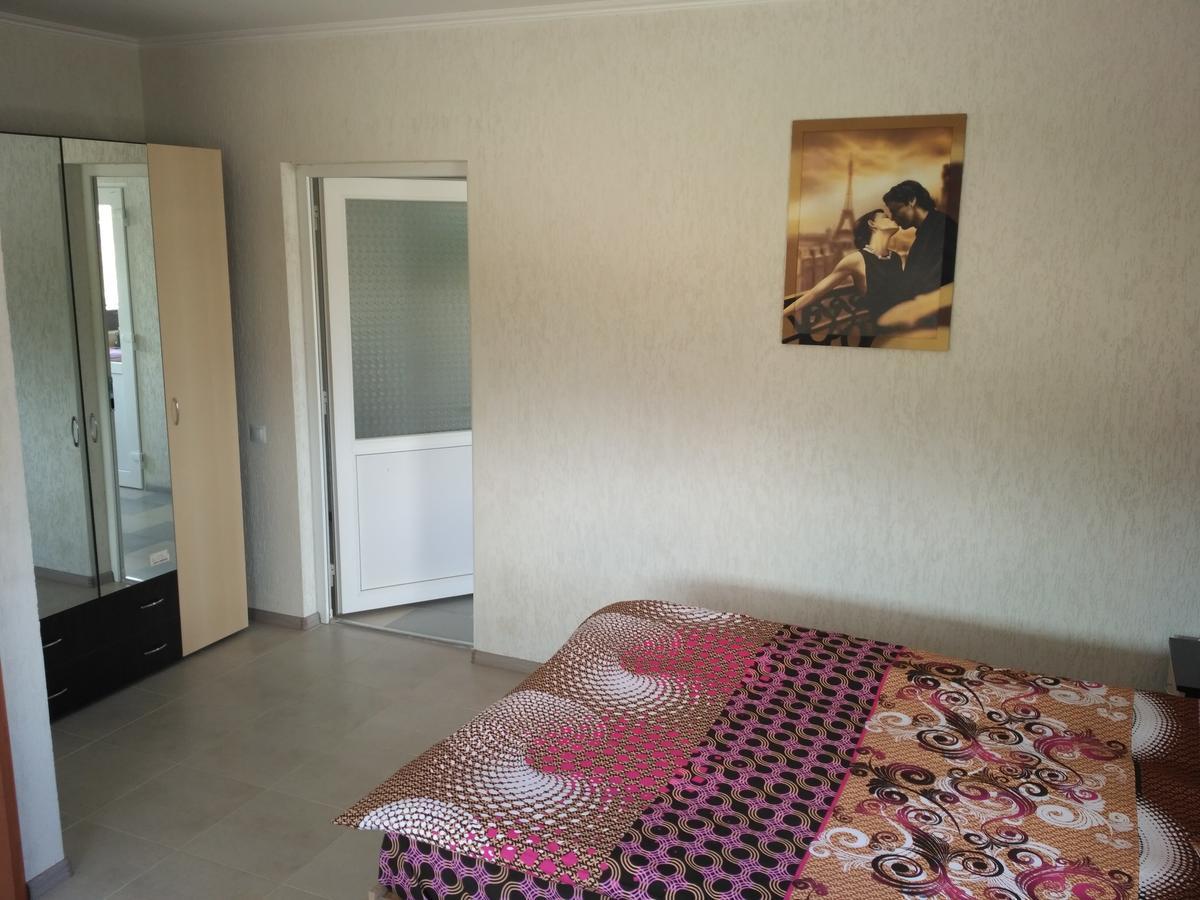 Motel Lutsk Ngoại thất bức ảnh