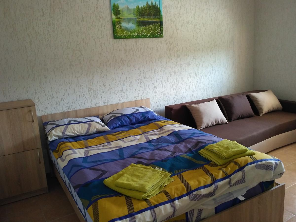 Motel Lutsk Ngoại thất bức ảnh