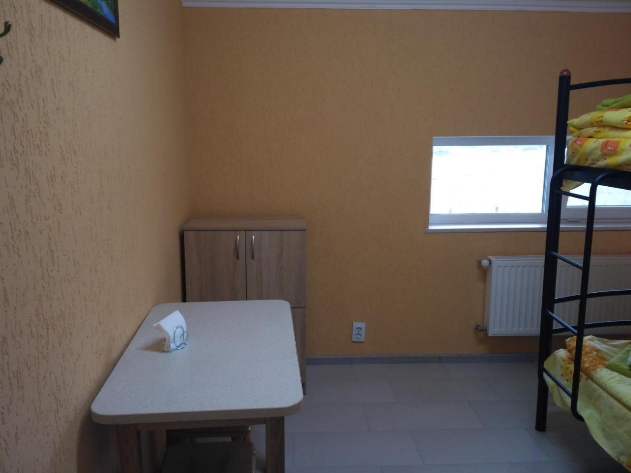 Motel Lutsk Ngoại thất bức ảnh